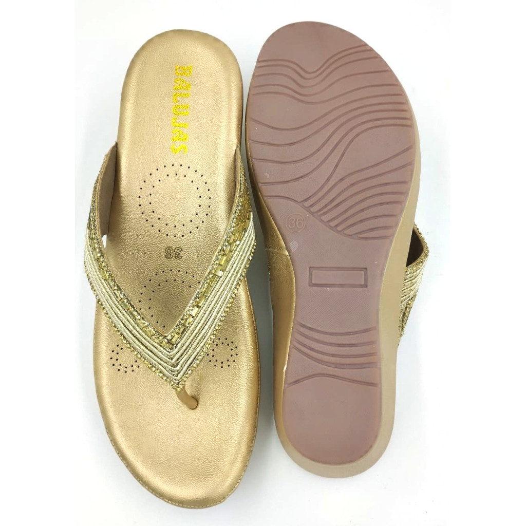10-135 : Balujas Gold Wedge Heel Ladies Chappal