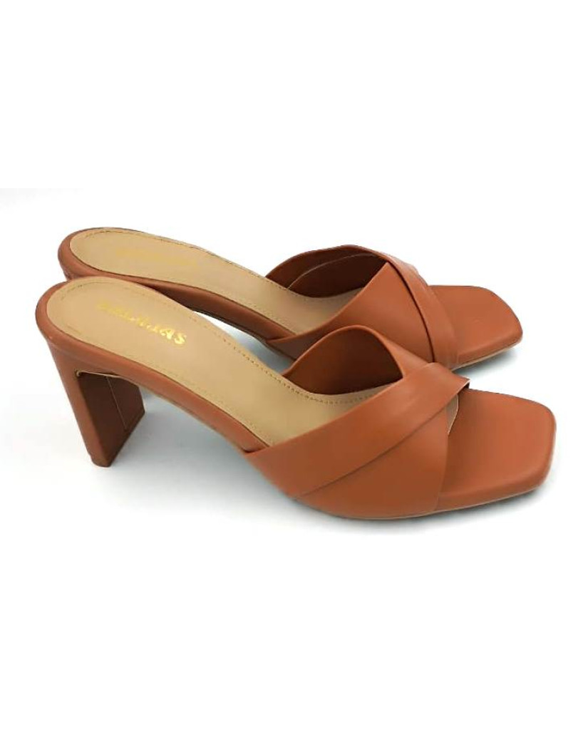 A97-106 : Balujas Tan Block Heel Ladies Slipper