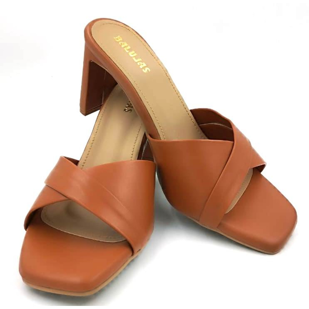 A97-106 : Balujas Tan Block Heel Ladies Slipper