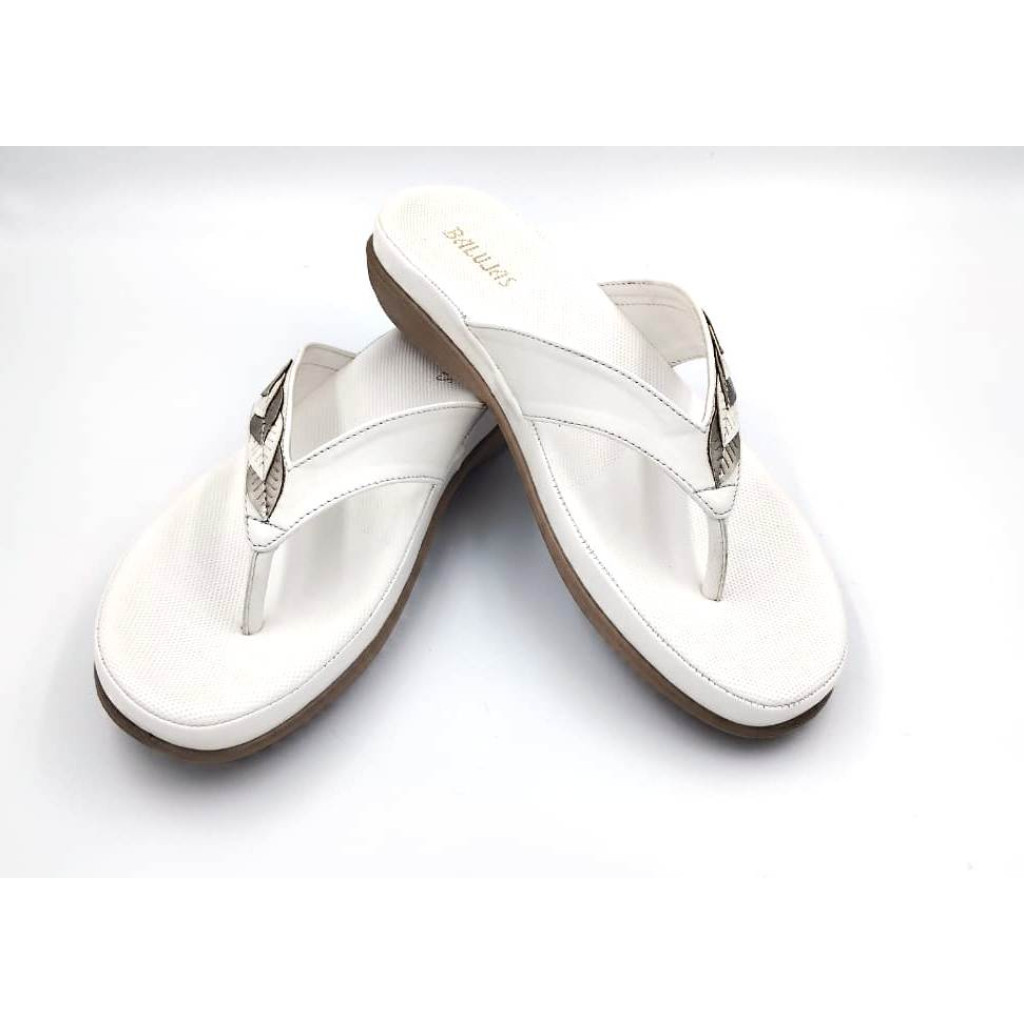 F45-5515 : Balujas White Ladies Chappal